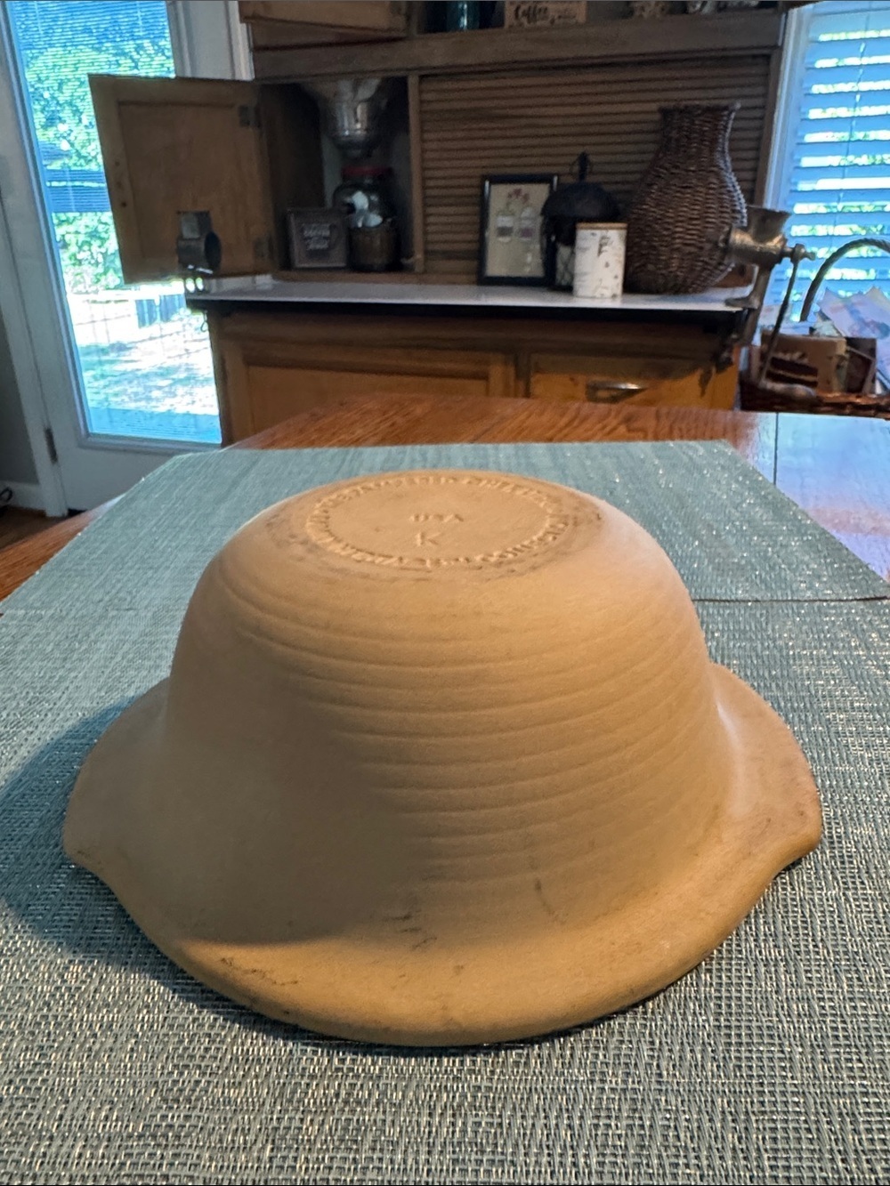 Pampered Chef Stoneware 9” Baking Bowl - Picture 3 of 4